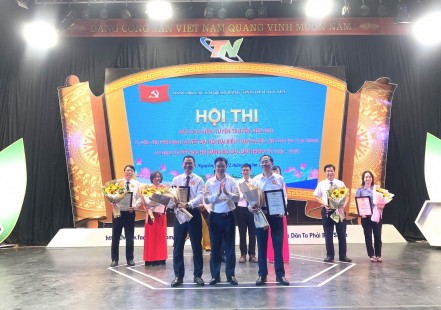Đại diện Đảng bộ Trường Chính trị tỉnh Thái Nguyên tham gia Hội thi Báo cáo viên, tuyên truyền viên giỏi tuyên truyền Nghị quyết Đại hội đại biểu toàn quốc lần thứ XIV của Đảng và nghị quyết đại hội đảng bộ các cấp, nhiệm kỳ 2025 - 2030