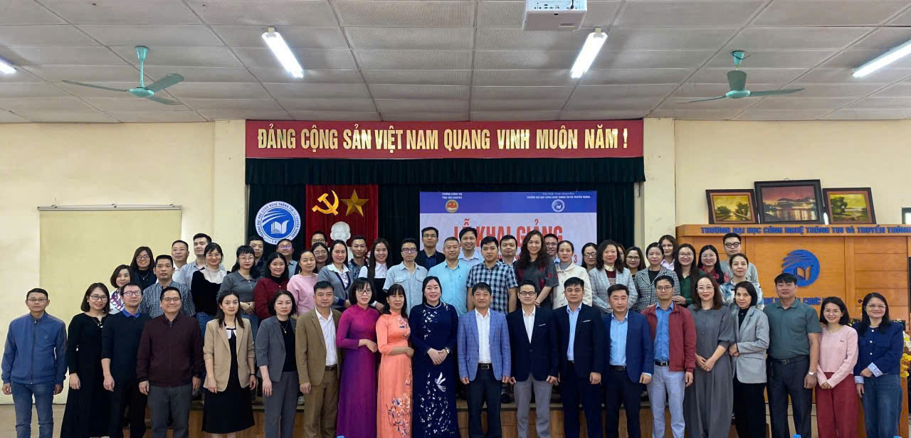Khai giảngg K3 CNTT