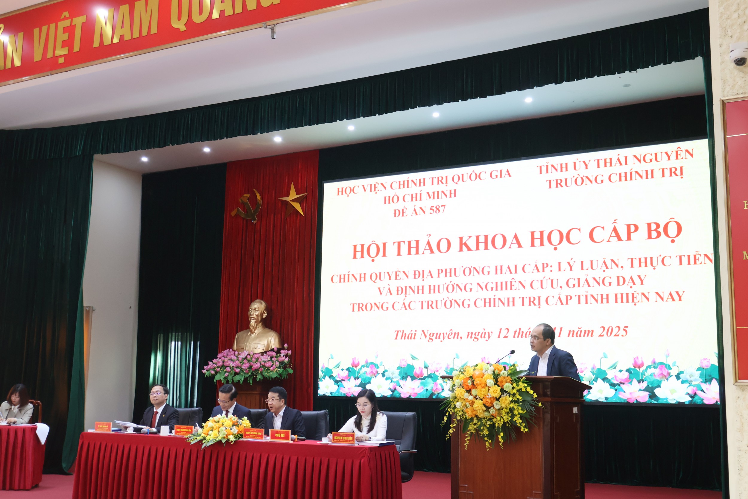 TS Trần Mai Hùng, Phó Viện trưởng Viện Chính trị và Quan hệ quốc tế, HVCTQGHCM